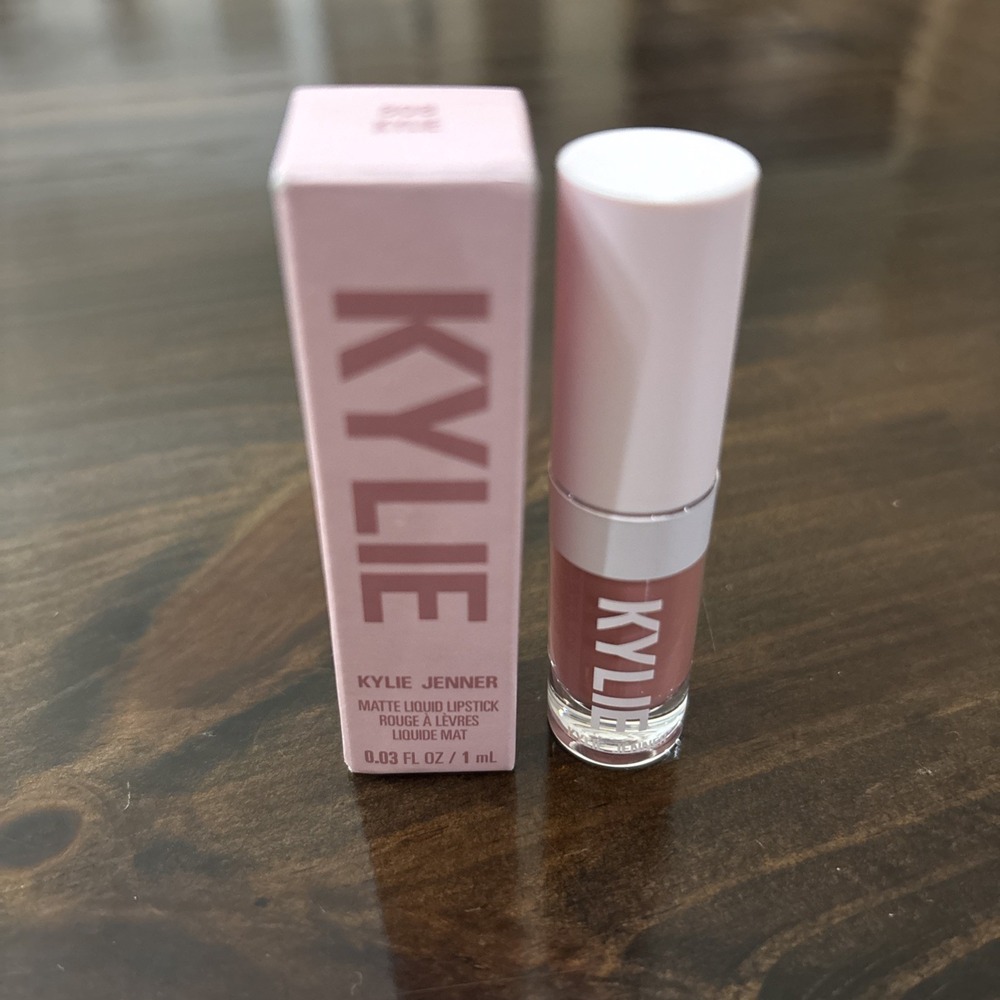 KYLIE Matte Liquid Lipstick in 808 Kylie .03oz Travel Size NEW